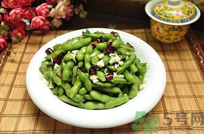 夏天吃毛豆好嗎？夏天吃毛豆有什么好處？