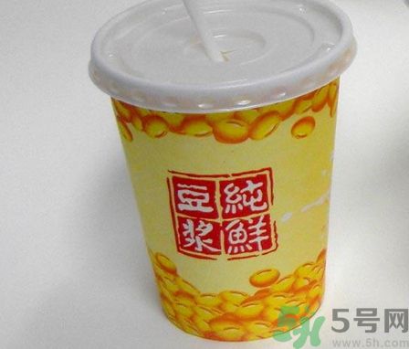 吃金針菇可以喝豆?jié){嗎?金針菇能和豆?jié){一起吃嗎?