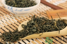 過期的茶葉有什么作用？隔夜的茶葉有什么作用？