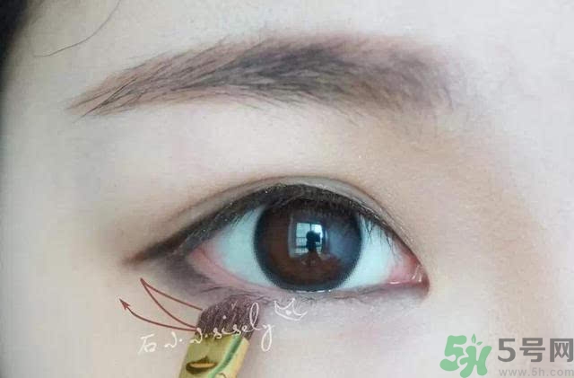 iu李智恩桃花妝怎么化？iu李智恩桃花妝怎么打造？