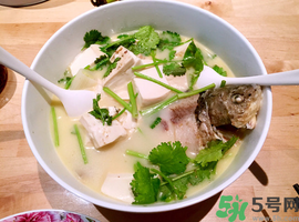 鯽魚湯的營(yíng)養(yǎng)價(jià)值 鯽魚湯的功效與作用