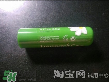 小甘菊唇膏小孩能用嗎？herbacin賀本清小甘菊唇膏小孩可以用嗎？