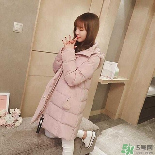 小個(gè)子女生適合穿什么羽絨服？個(gè)子矮的女生適合什么羽絨服