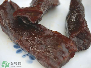 風(fēng)干牛肉是生的嗎？風(fēng)干牛肉是生的還是熟的？