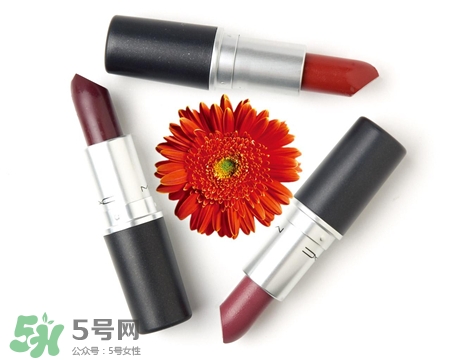 口紅拔干是什么意思?口紅拔干是什么表現(xiàn)?