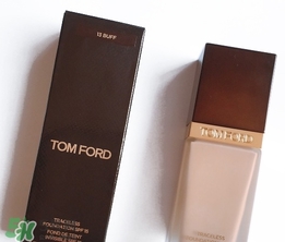 tom ford粉底液方和圓哪個好？tom ford粉底液方管圓管區(qū)別