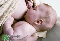 哺乳期奶水時(shí)多時(shí)少是什么原因？哺乳期奶水時(shí)多時(shí)少怎么辦？