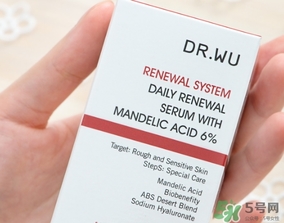 dr.wu杏仁酸18和6哪個(gè)好？dr.wu達(dá)爾夫杏仁酸18和6區(qū)別