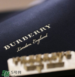 burberry dk88鎖頭包正品多少錢(qián)？巴寶莉dk88包專柜價(jià)格