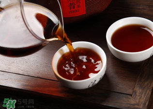 普洱茶發(fā)霉了怎么處理？普洱茶發(fā)霉了還能喝嗎？