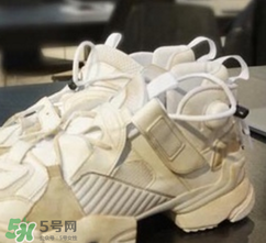 2018vetements reebok pump最新聯(lián)名運動鞋什么樣_好看嗎？