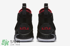 nike lebron soldier 11 bred耐克士兵11黑紅配色什么時(shí)候發(fā)售？