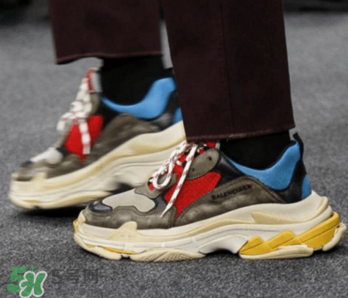 balenciaga triple s怎么預(yù)定？巴黎世家秋冬新款運動鞋在哪預(yù)定？