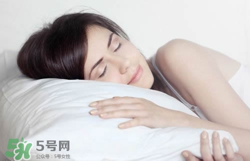 孕婦熬夜對胎兒有什么影響？孕婦熬夜的危害