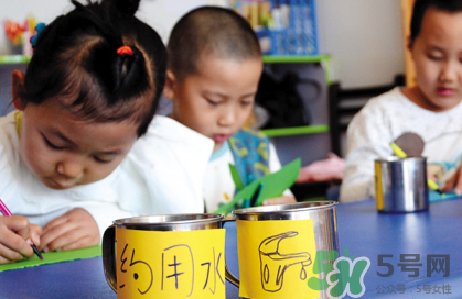 寶寶不去幼兒園怎么辦？寶寶不去幼兒園哭鬧怎么勸導(dǎo)？