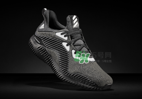 adidas alphabounce reflective阿爾法小椰子跑鞋夜光版多少錢？