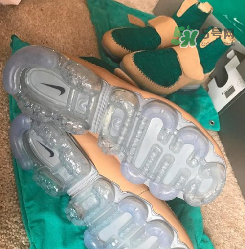 marc newson與nike air vapormax聯(lián)名高幫襪子鞋多少錢(qián)？