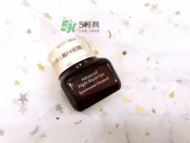 雅詩蘭黛小棕瓶密集修護(hù)眼精華和舊版小棕瓶眼霜區(qū)別