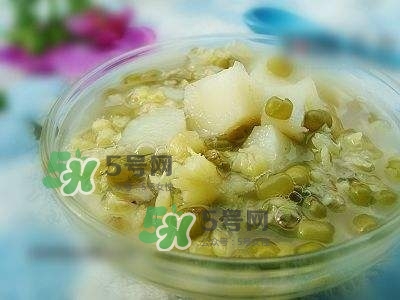 荸薺可以生吃嗎？女人吃荸薺有什么好處？