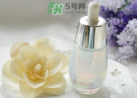 sk2小紅瓶和小燈泡精華哪個(gè)好？sk2小燈泡和小銀瓶精華區(qū)別