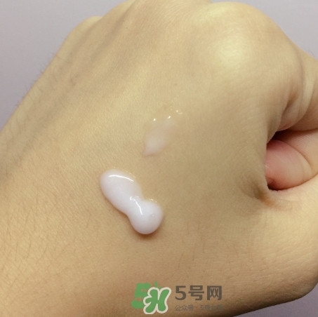 cerave pm乳可以白天用嗎？cerave pm乳白天用會變黑嗎