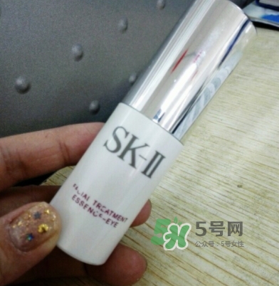 skii眼部神仙水怎么用？sk2眼部精華乳使用方法