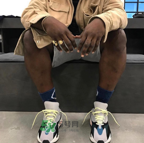 yeezy boost 700上腳效果怎么樣？yeezy boost 700值得買嗎？