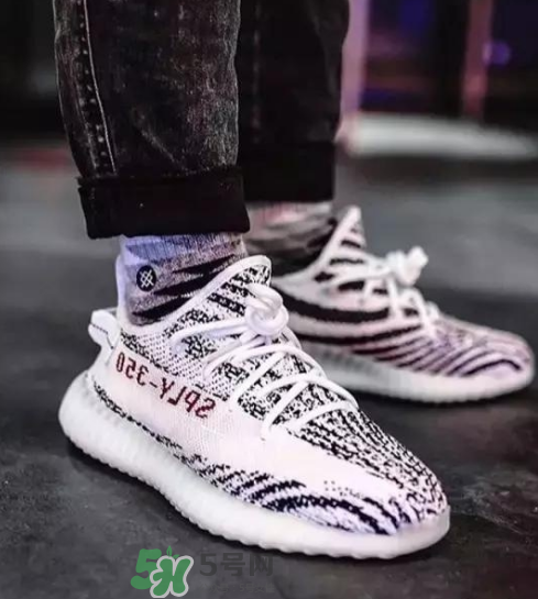 yeezy boost 350 v2白斑馬香港補(bǔ)貨時(shí)間是什么時(shí)候？