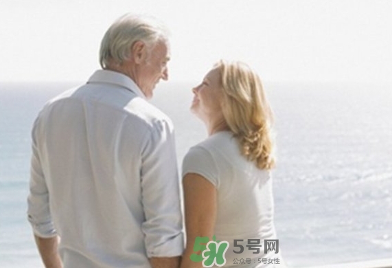 婚外情離婚財(cái)產(chǎn)如何分配？婚外情離婚賠償