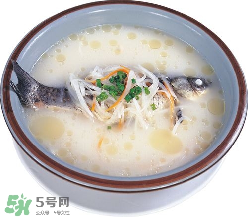 鯽魚湯怎么去腥味？鯽魚湯熬多長時間最好？