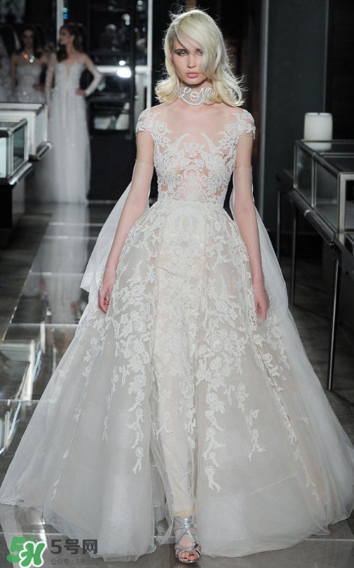 reem acra婚紗多少錢？reem acra婚紗價(jià)格