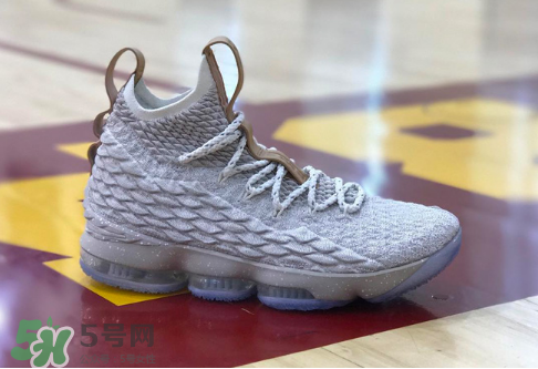 nike lebron 15 ghost什么時(shí)候發(fā)售_多少錢？