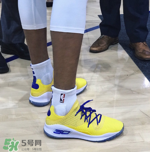 under armour curry 4 low warriors什么時(shí)候發(fā)售？