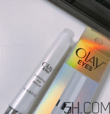 olay水腫消消棒怎么用？olay舒緩眼部走珠筆使用方法