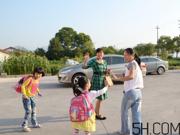 寶寶多大上幼兒園合適？寶寶上幼兒園早好嗎？