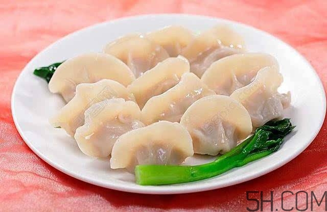 煮餃子開鍋煮皮還是餡？煮餃子蓋不蓋鍋蓋？