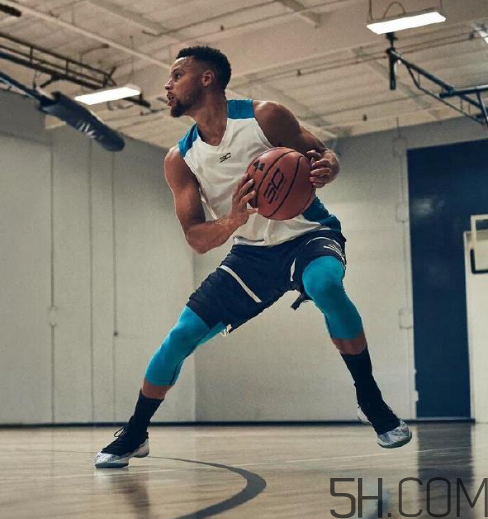 under armour curry 4鞋碼偏小嗎？庫(kù)里第四代戰(zhàn)靴尺碼怎么選？