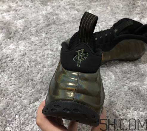 nike air foamposite one legion green全息噴什么時(shí)候發(fā)售？