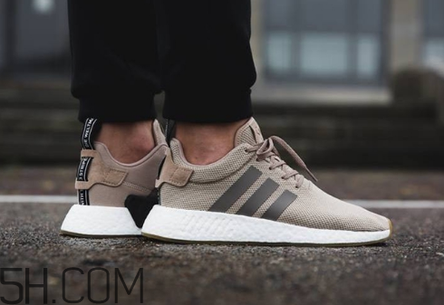 adidas nmd r2 trace khaki上腳效果怎么樣？