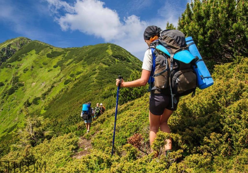 下雪爬山要準(zhǔn)備什么？爬山后小腿疼怎么按摩？