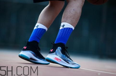 under armour curry 4實(shí)戰(zhàn)測(cè)評(píng)怎么樣？