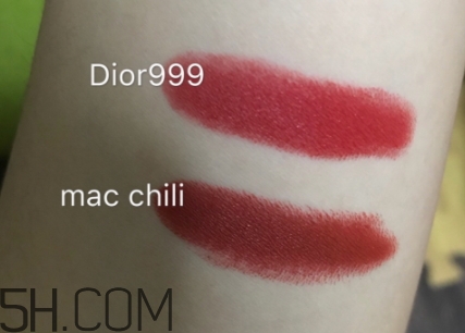 mac小辣椒和迪奧999一樣嗎？mac chili和dior999試色對(duì)比