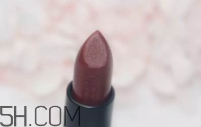 nars mona和mac chili顏色一樣嗎？nars mona和chili試色對(duì)比