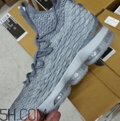 nike lebron 15 city edition發(fā)售時(shí)間_多少錢？