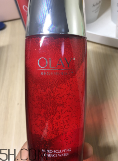 Olay新生活能水是精華水嗎？什么功效？