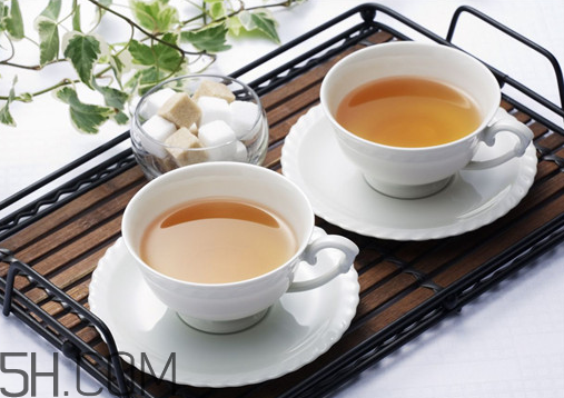 喝茶對(duì)牙齒好嗎？喝茶牙齒會(huì)變黃嗎？