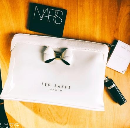 ted baker在中國有專柜嗎？顏值超高還不會撞款的包包