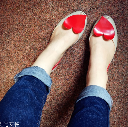 melissa是哪個(gè)國(guó)家的？女王和公主都愛(ài)穿它