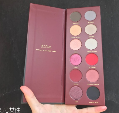 zoeva眼影多少錢？zoeva queens guard眼影盤試色