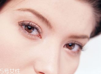 割雙眼皮后怎樣恢復(fù)快？女人不能割雙眼皮的時(shí)期